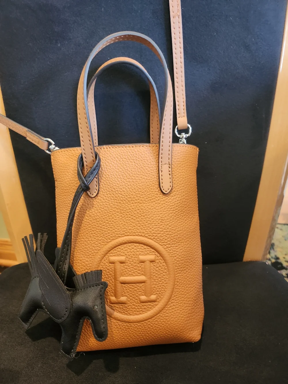 The Unbranded Brand stylish tan